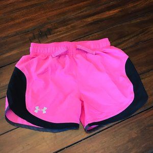 UNDER ARMOUR super cute youth girls pink shorts